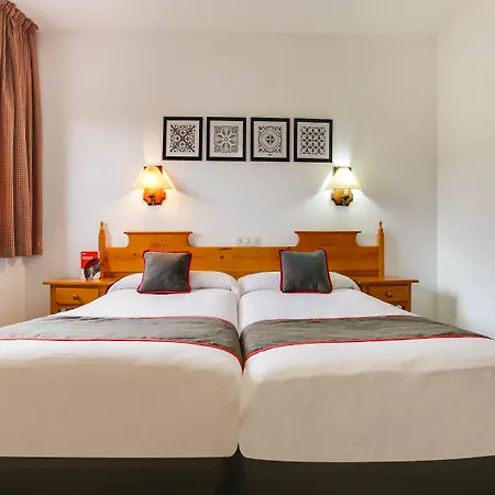 Oyo La Hotel Segovia
