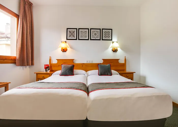 Oyo La Hotel Segovia